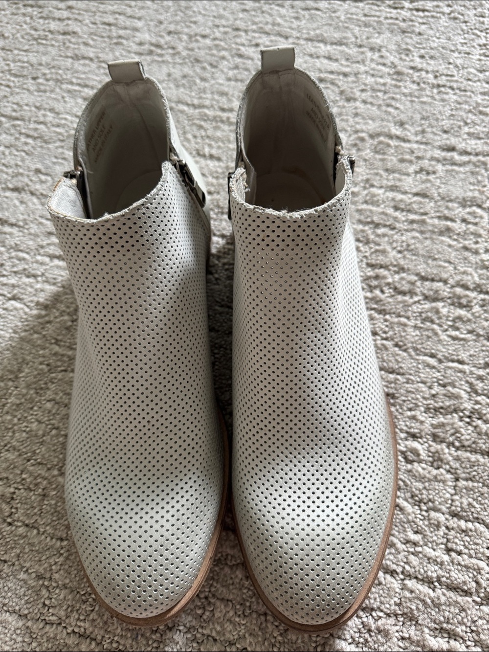 Joy Wendel Perforated Leather Ankle Booties Ivory Cream Made in Italy Size 40